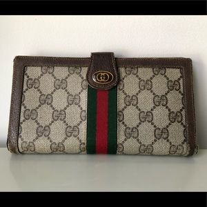 Vintage Gucci trifold wallet